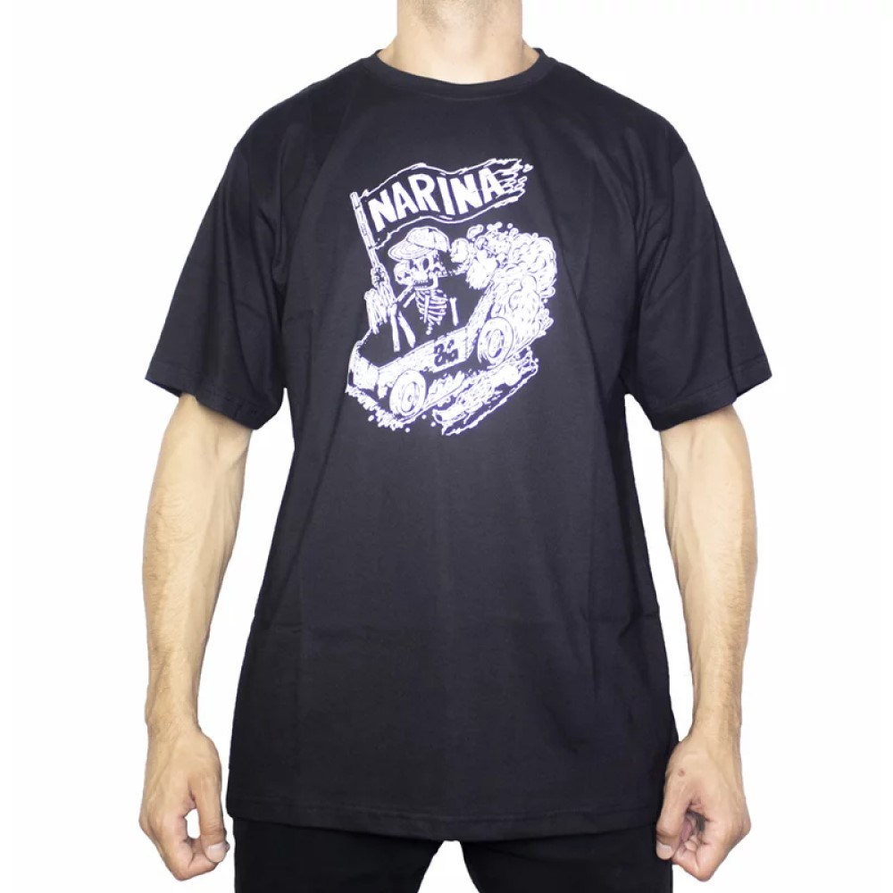 CAMISA-basica-marca-narina-estampa-no-peito-cor-preto-estilo-skate-sucata-brazil-maua-moda-skatista-streetwear-3