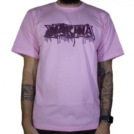 CAMISA-basica-marca-nariona-estampa-no-peito-cor-rosa-estilo-skate-sucata-brazil-maua-moda-skatista-streetwear-