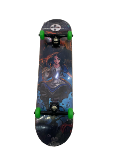 SKATE_INICIANTE_ESTAMPADO_ALICE_NO_PAÍS_DAS_MARAVILHAS_MARCA_MAIS_SKATE_sucata_brazil_moda_streetwear_e_skates_